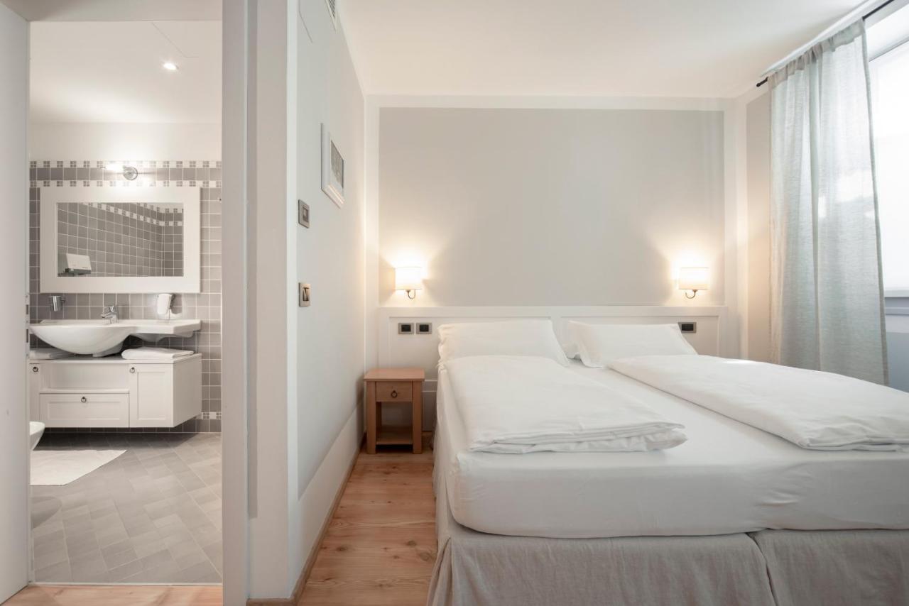 La Canonica Suite Apartments New Location Τρέντο Εξωτερικό φωτογραφία