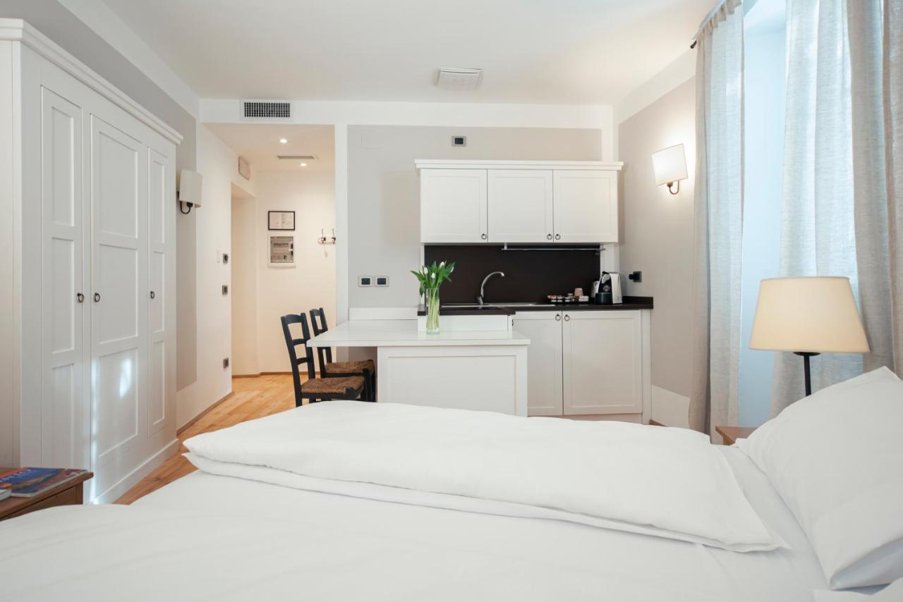 La Canonica Suite Apartments New Location Τρέντο Εξωτερικό φωτογραφία